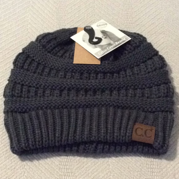 Cross-cross Beanie - Picture 1 of 3